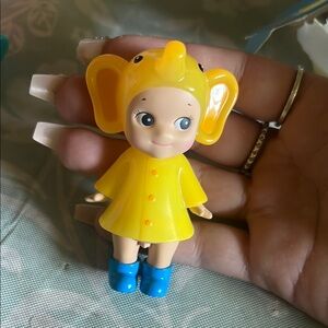 Elephant Sonny angel rainy day